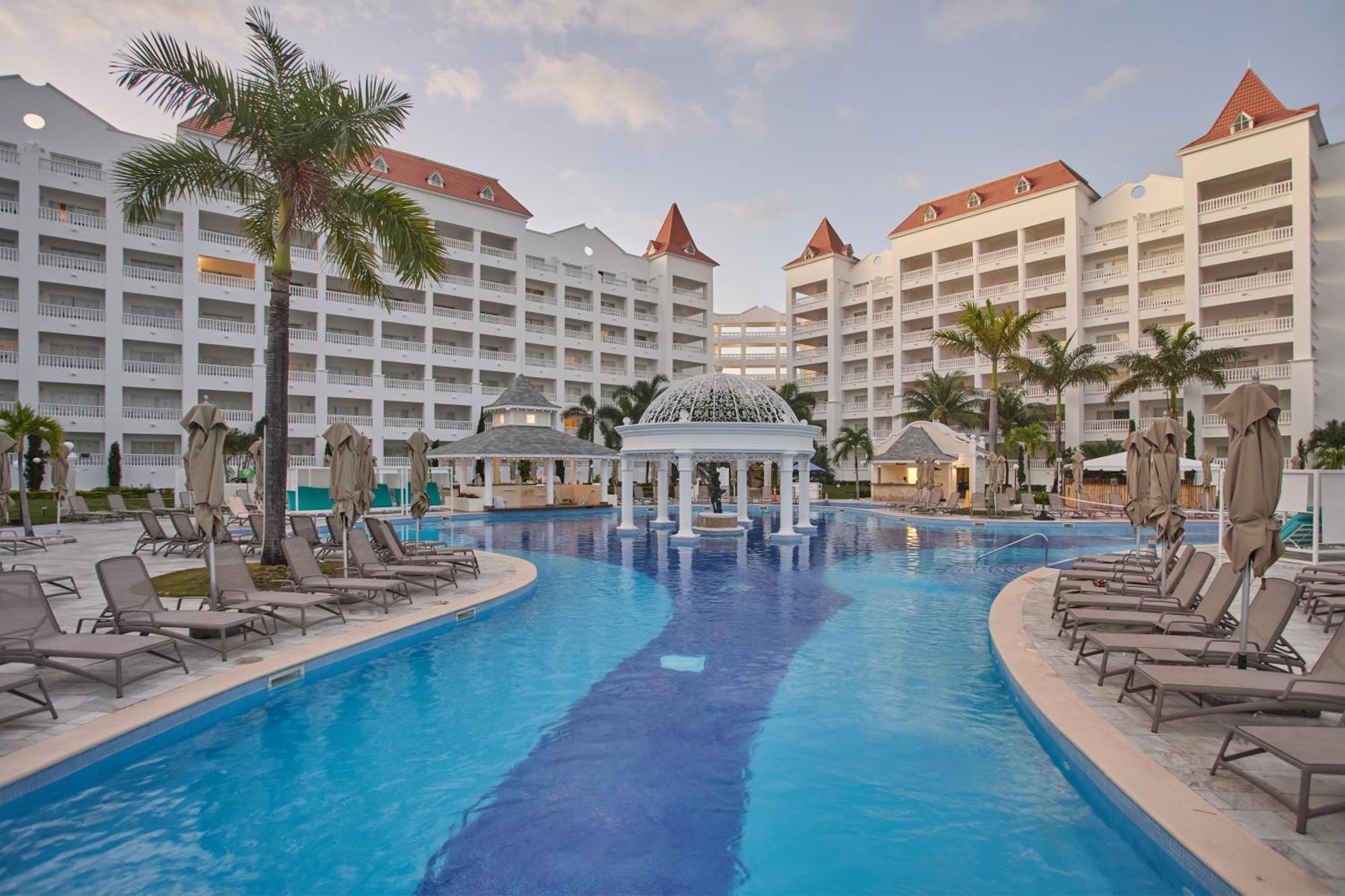 Bahia Principe Luxury Runaway Bay (Adults Only) エクステリア 写真