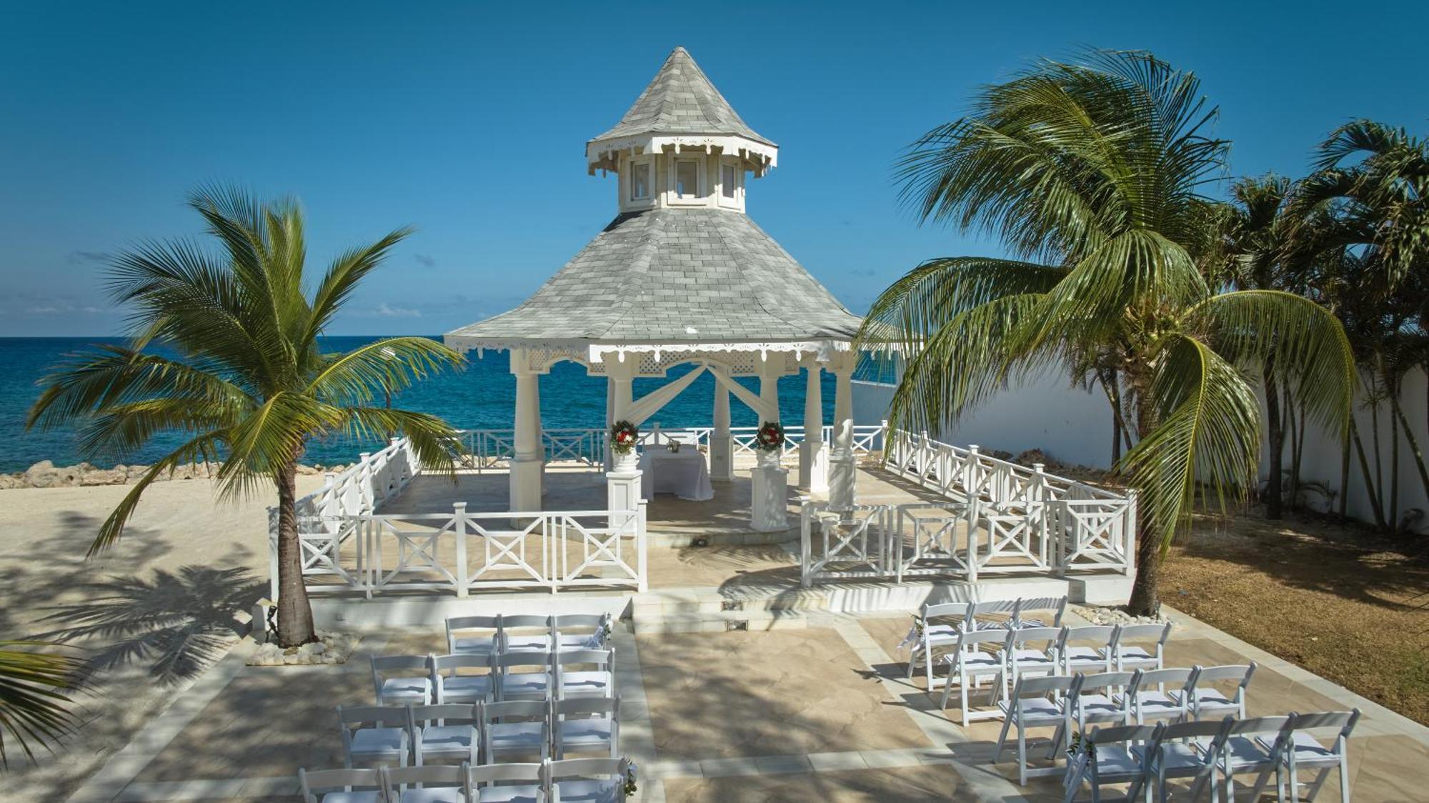 Bahia Principe Luxury Runaway Bay (Adults Only) エクステリア 写真